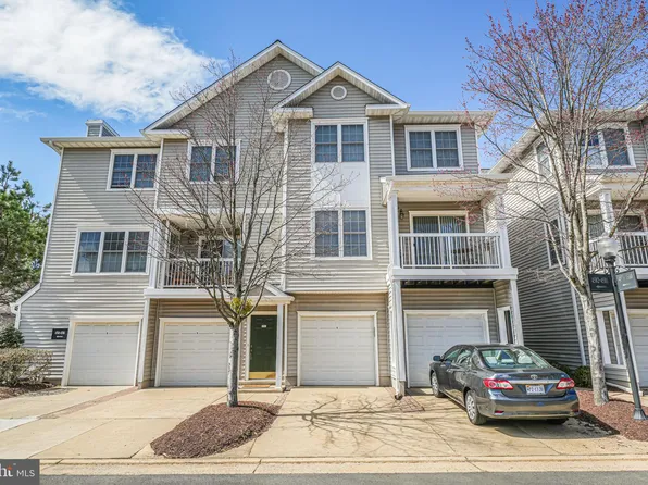 4576 Superior Sq #4576, Fairfax, VA 22033