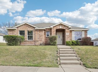 609 Snapdragon Ln, Desoto, TX 75115