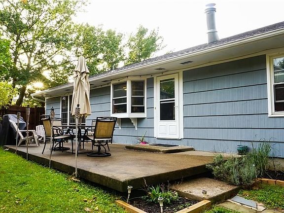5th image of 5 Fairlawn Dr