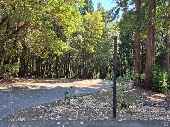 24521 Lilac Drive, Willits, CA 95490