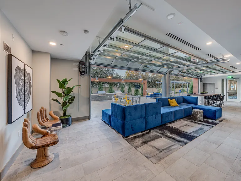 Ladera Apartments — Photo 20