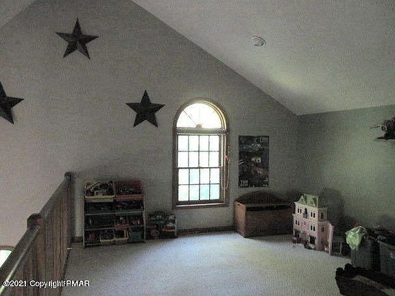 5th image of 111 Stroud Ln