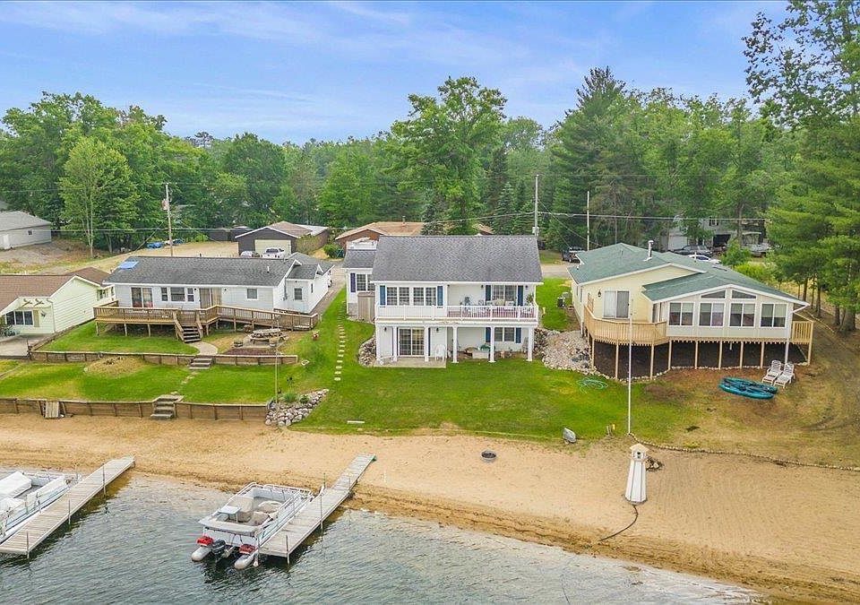 1753 S Ogemaw Trl, West Branch, MI 48661 MLS 1912479 Zillow