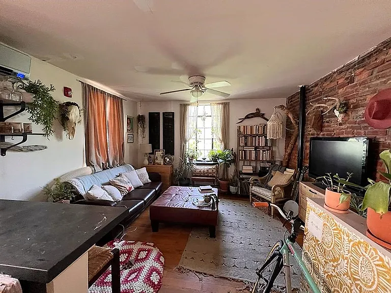 2831 W Girard Ave #4 — Photo 2