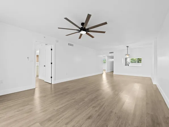 4734 Lucerne Lakes Boulevard #303, Lake Worth, FL 33467