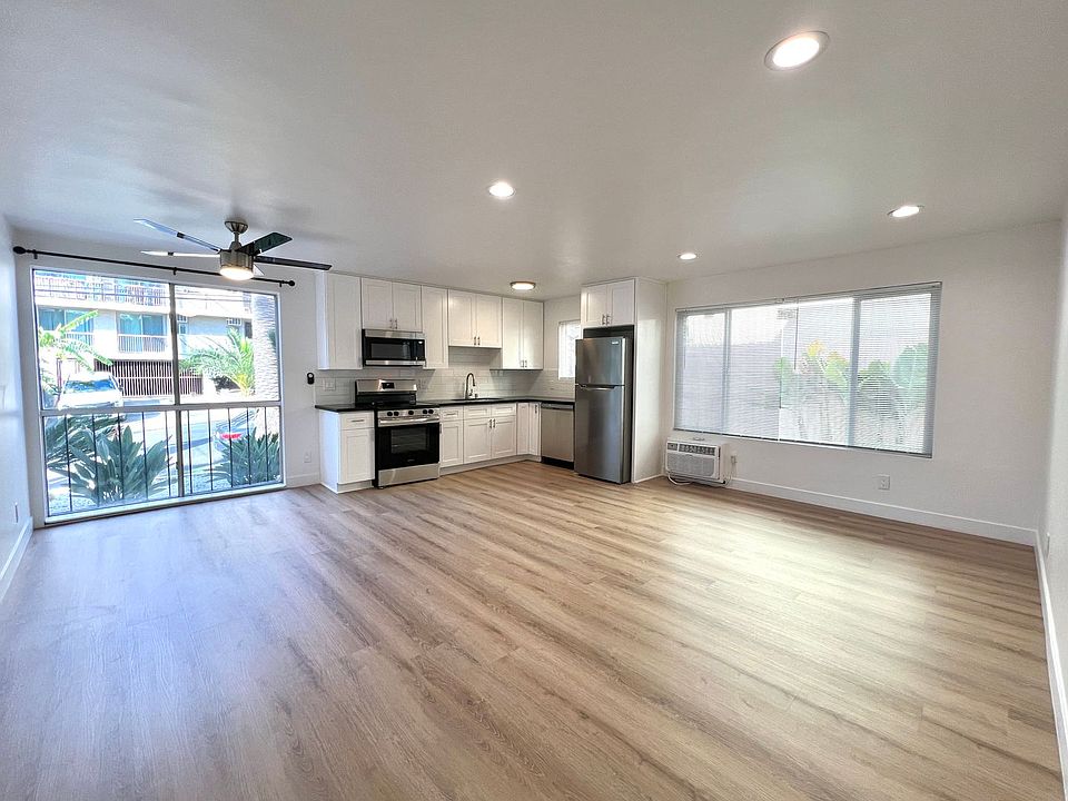 1st image of 954 Palm Ave APT 101