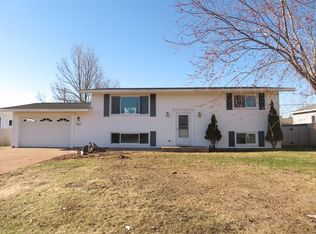 1715 Glendora Ln, Ishpeming, MI 49849