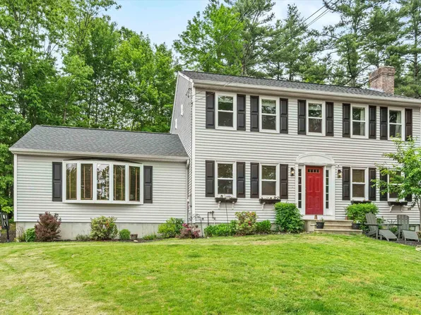 44 Juniper Drive, Goffstown, NH 03045