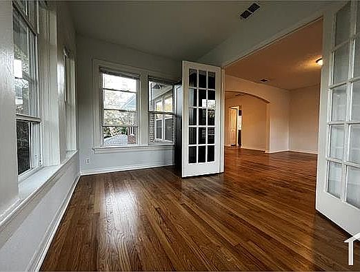 1st image of 532 W 24th St #532
