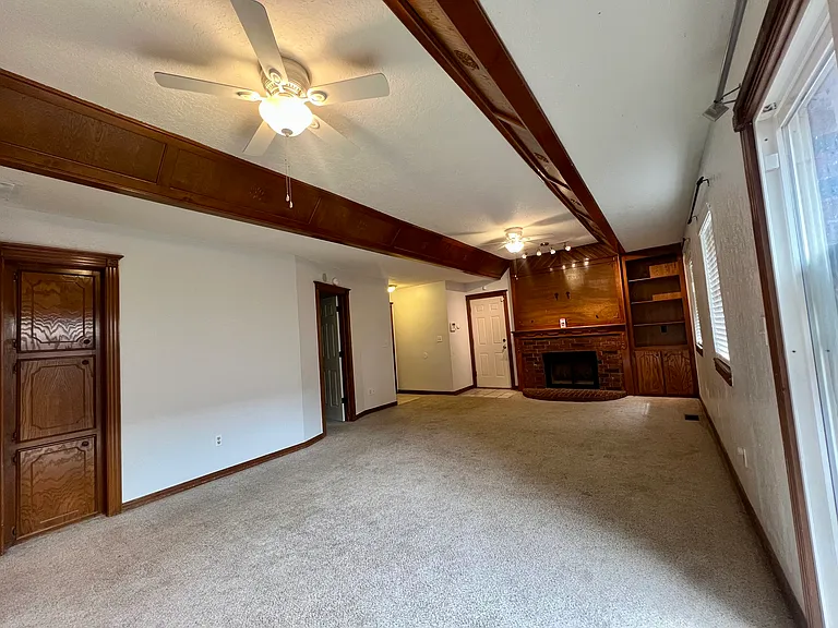936 W Tesio Way — Photo 8