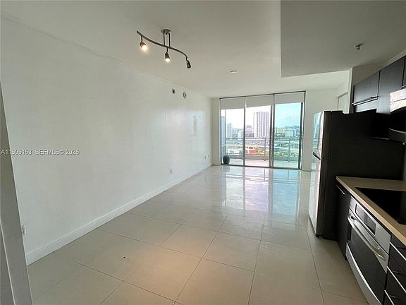 3rd image of 90 SW 3rd St APT 1809