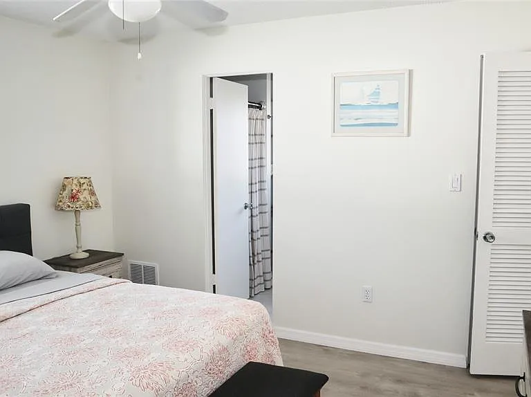 2118 Michele Dr — Photo 30