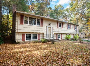 51 Pine Glen Rd, Simsbury, CT 06070