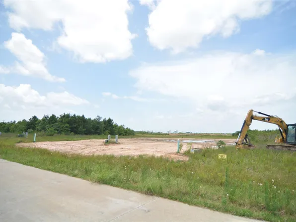 7715 Aranda Ln, Cleveland, TX 77328