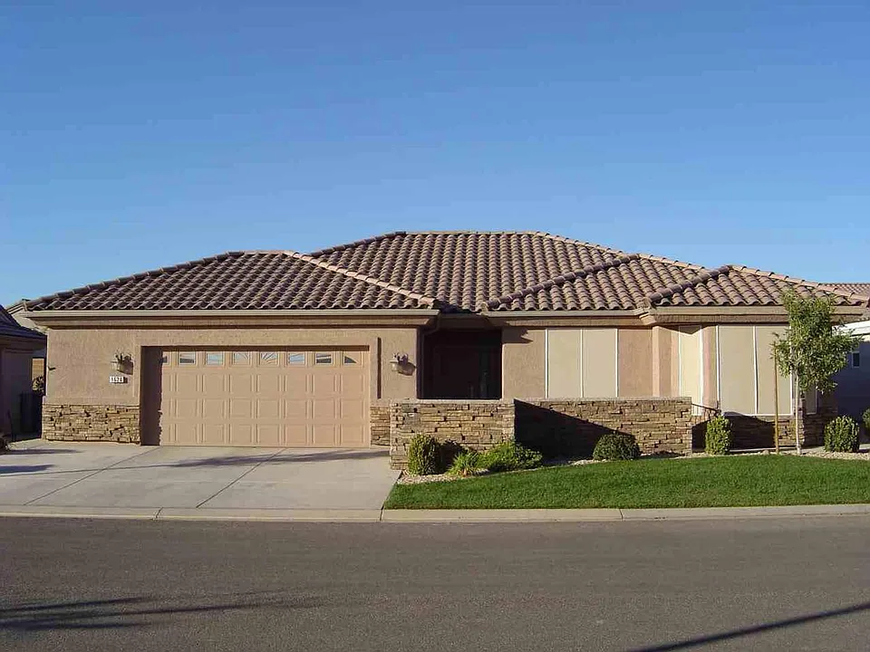 1626 W Sunstar Dr