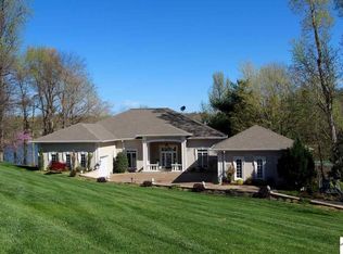 1502 Circle Crest Dr, Eddyville, KY 42038