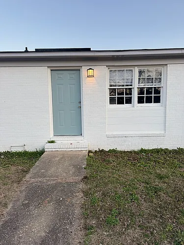 1221 Southwood Dr Photo 1