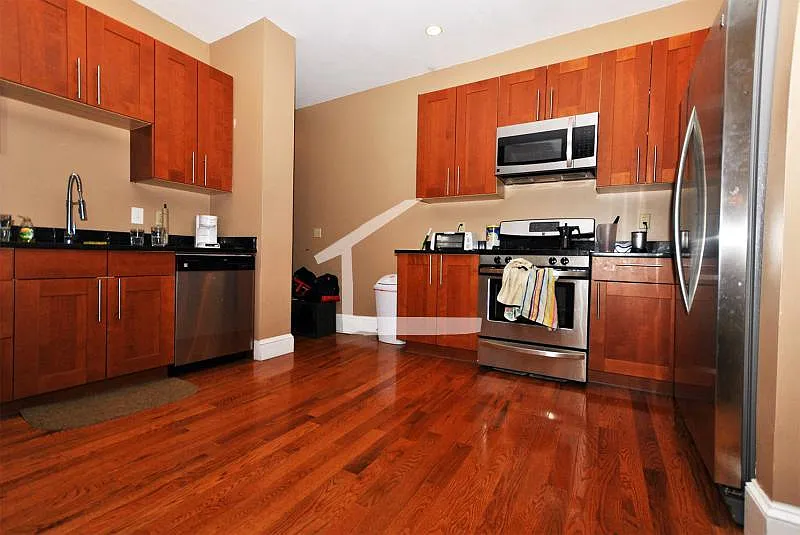6 Glenville Ave #5