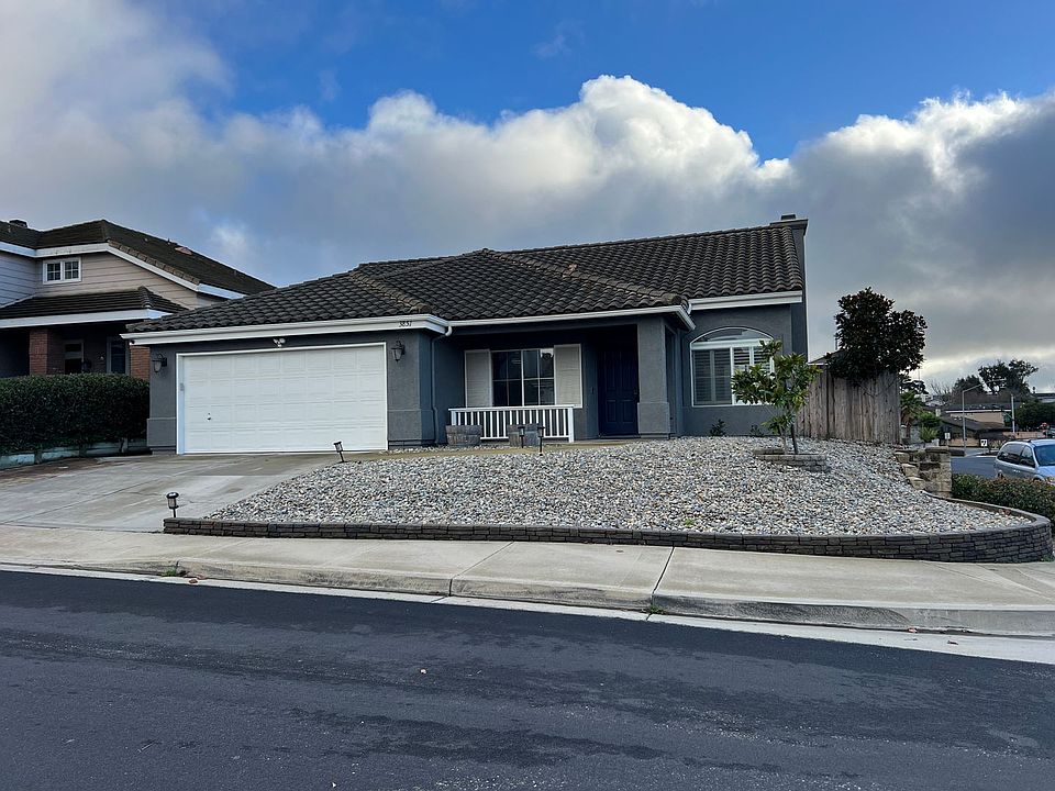 1st image of 3851 Les Maisons Dr