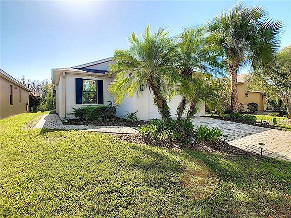 2nd image of 688 Grand Canal Dr