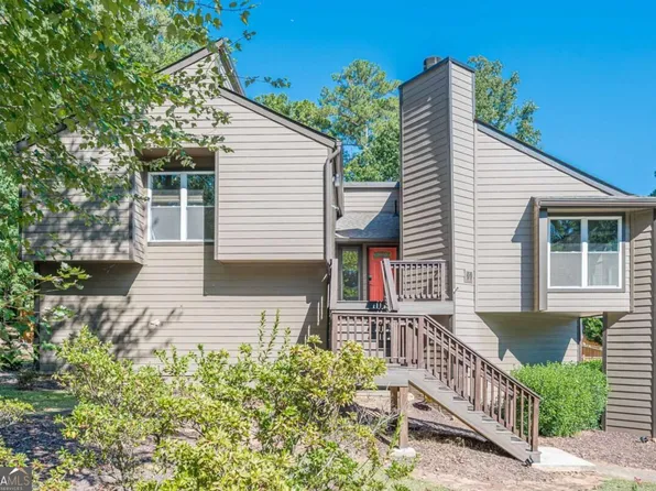 2220 Rock Ridge Rd, Marietta, GA 30062