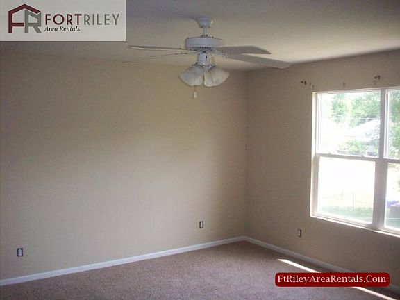 3rd image of 815 W 13th St