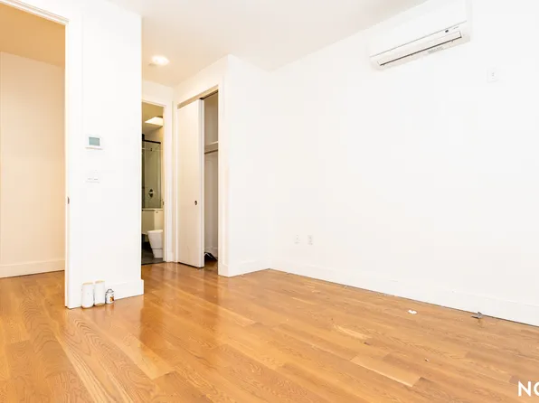 530 Midwood Street image 11 of 14