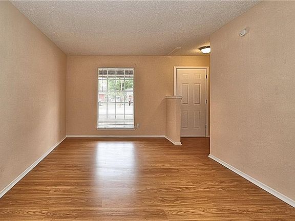 4th image of 2410 Catalo Ln