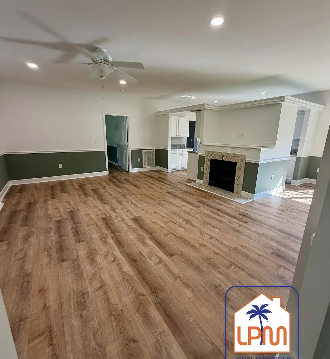 3 bed, 2.0 bath, 1620 sqft, $2,400 — Photo 4