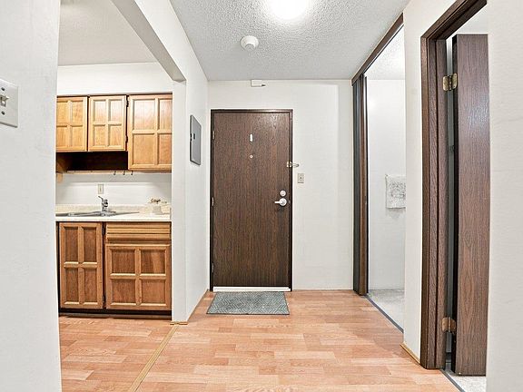 5th image of 11240 Daniels Rd #312