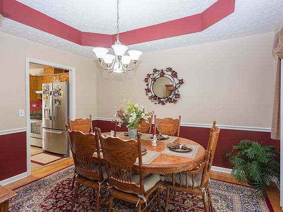 2nd image of 117 Lee Road 549