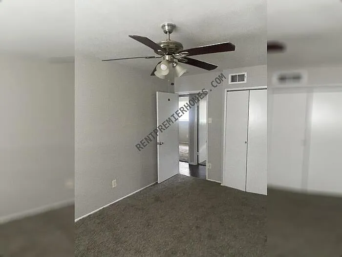 7924 Silverdale Dr — Photo 14