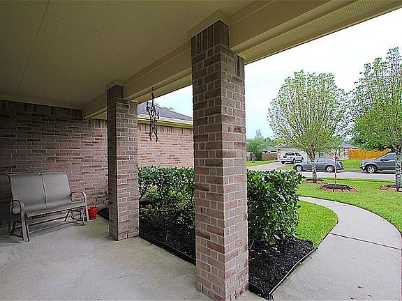 3rd image of 3220 Meadow Bay Ln