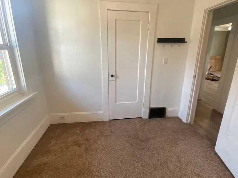 227 N 400 E — Photo 16