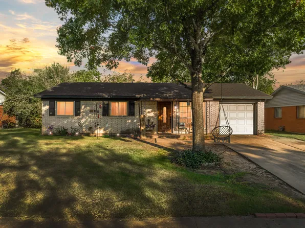 4312 Greenbriar Dr, Waco, TX 76705