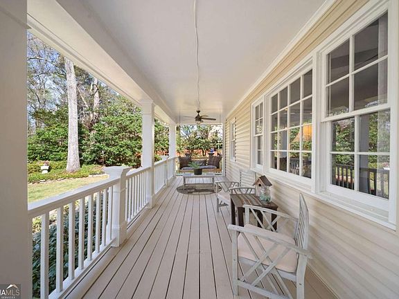 5th image of 3048 Richmond Rd