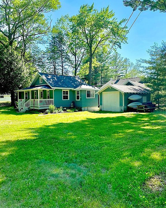 1st image of 3139 N Lakeshore Dr