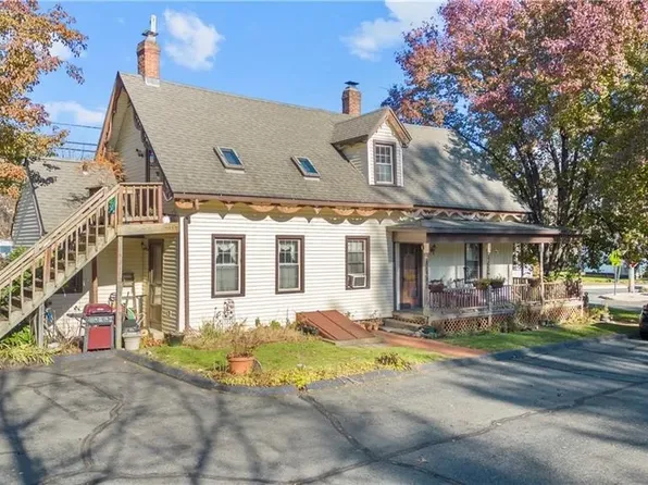 1 Center St Floor 1, Tariffville, CT 06081