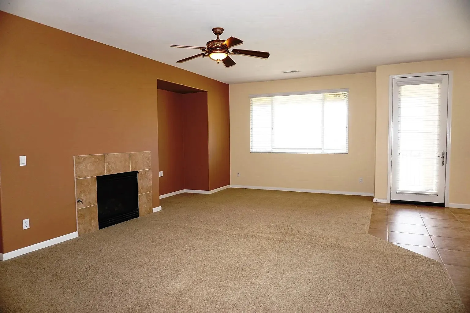 2 bed, 2.5 bath, 2051 sqft, $3,650 — Photo 4