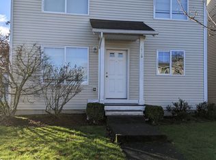 1740 E 39th St, Tacoma, WA 98404