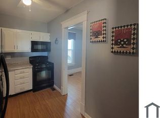 1511 S 5th St #1, Rockford, IL 61104