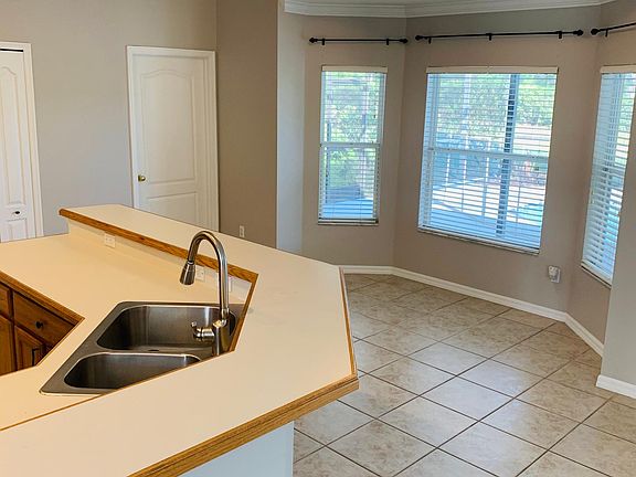 5th image of 14338 Nottingham Way Cir