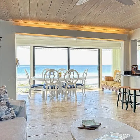 2823 Gulf Of Mexico Dr — Photo 6