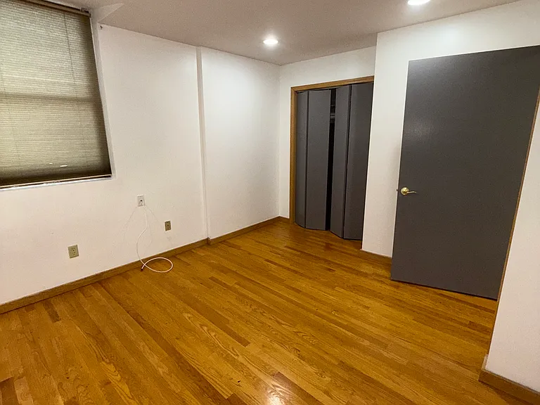 208 W Genesee St — Photo 10