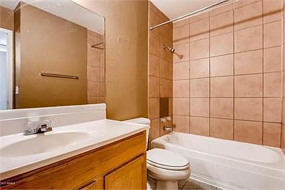 4th image of 1424 N 53rd Ave #1&2