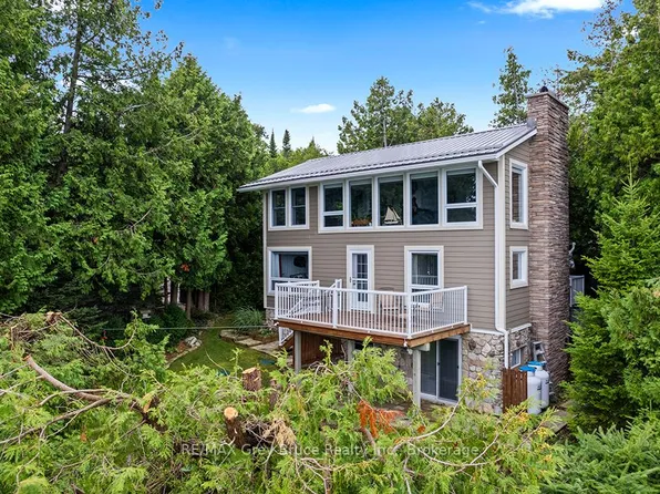 6 Chetwynd Ln, Northern Bruce Peninsula, ON N0H 1W0