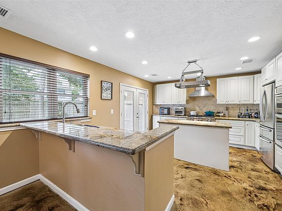 5th image of 8902 Stoney Bend Dr