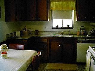 4th image of 6612 Sharon St