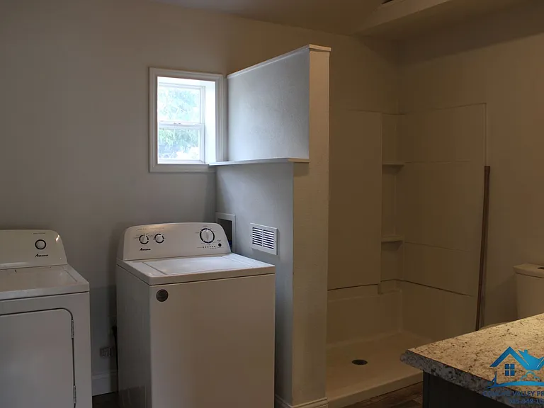 1312 S Chadbourne St — Photo 9