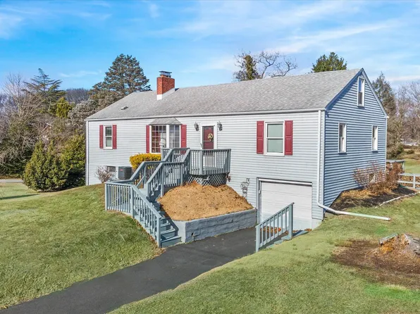 1039 Red Lion Rd, New Castle, DE 19720